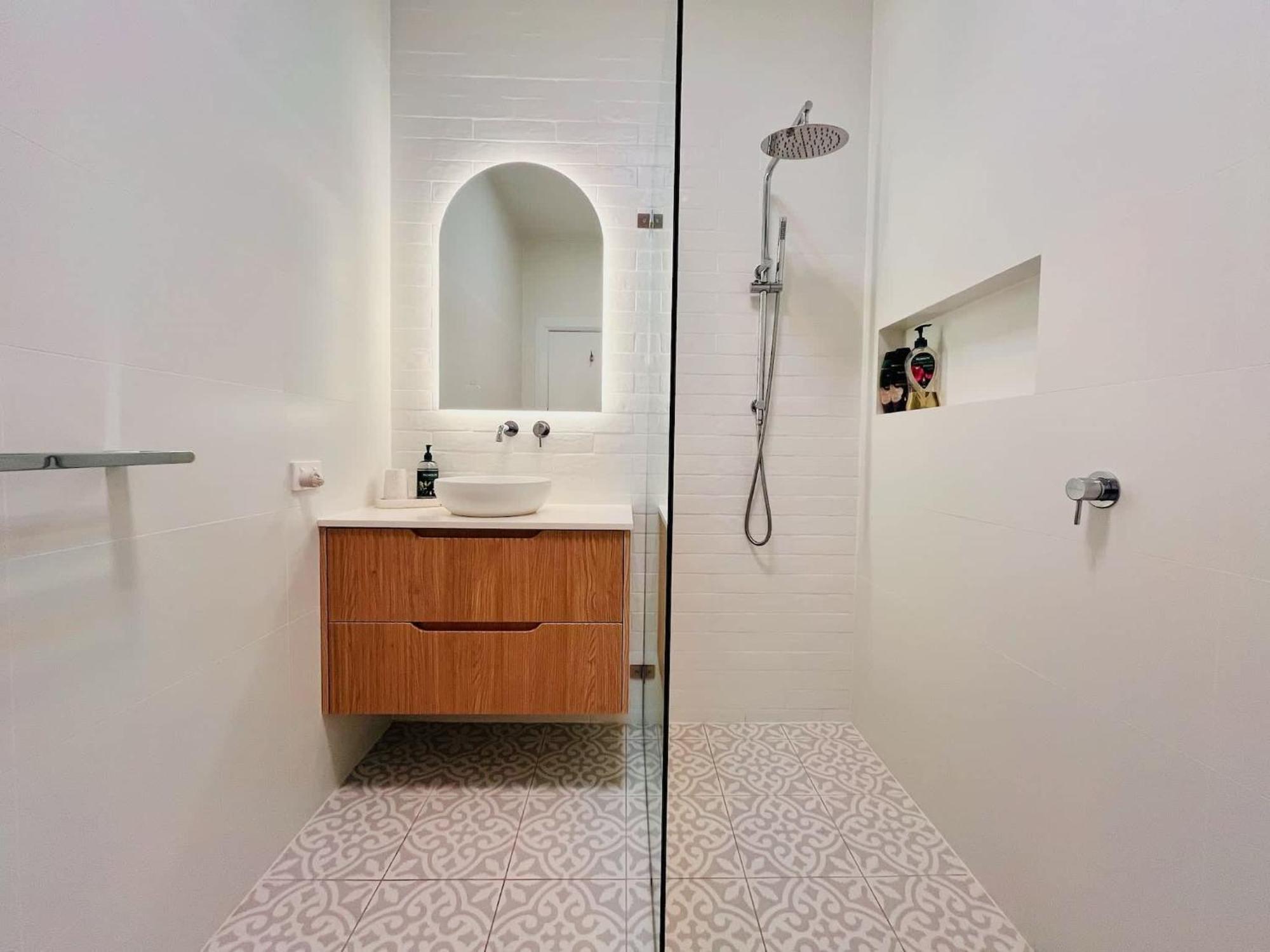 La Villette Sleeps 9 Fireplace Bbq Pet Friendly كاتومبا المظهر الخارجي الصورة