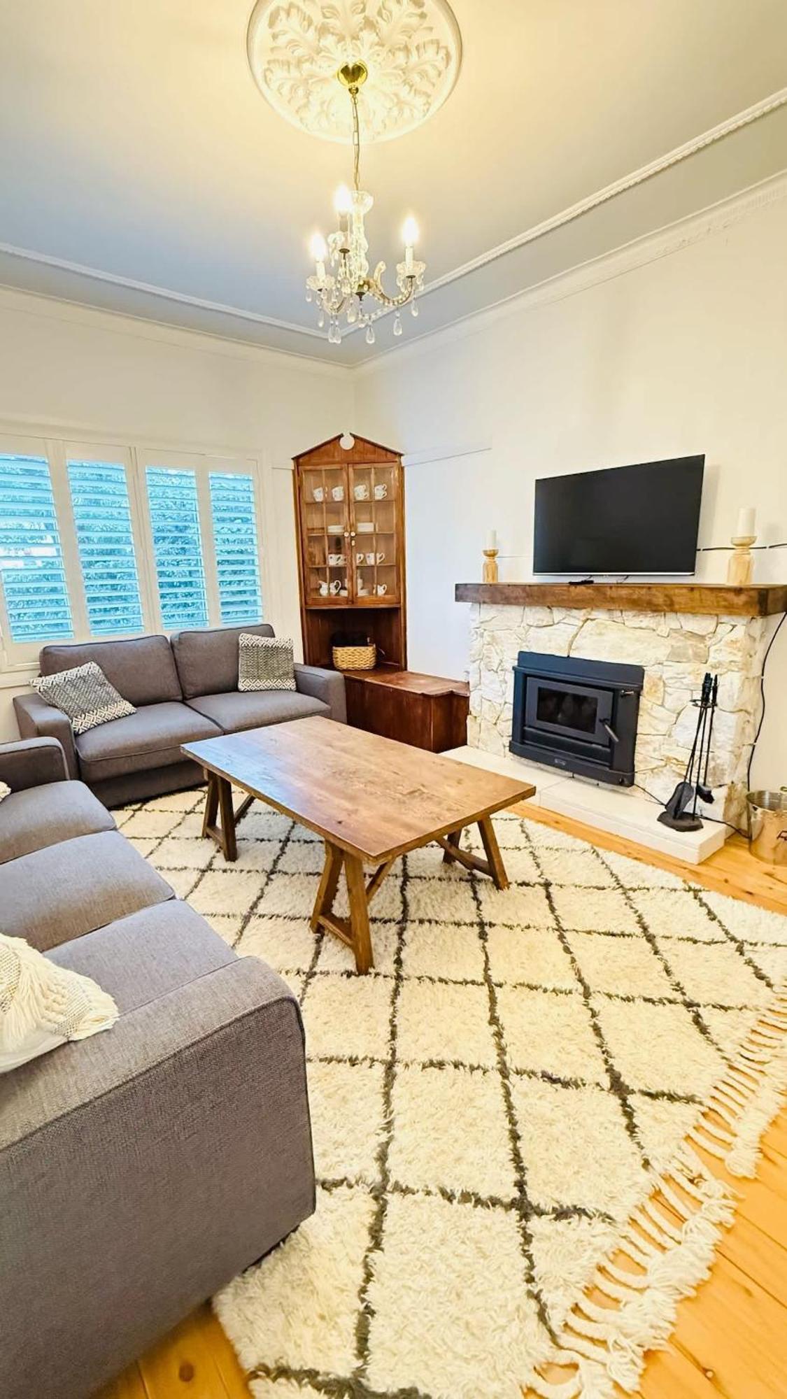 La Villette Sleeps 9 Fireplace Bbq Pet Friendly كاتومبا المظهر الخارجي الصورة